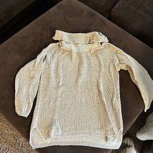 Light sweater, like new
